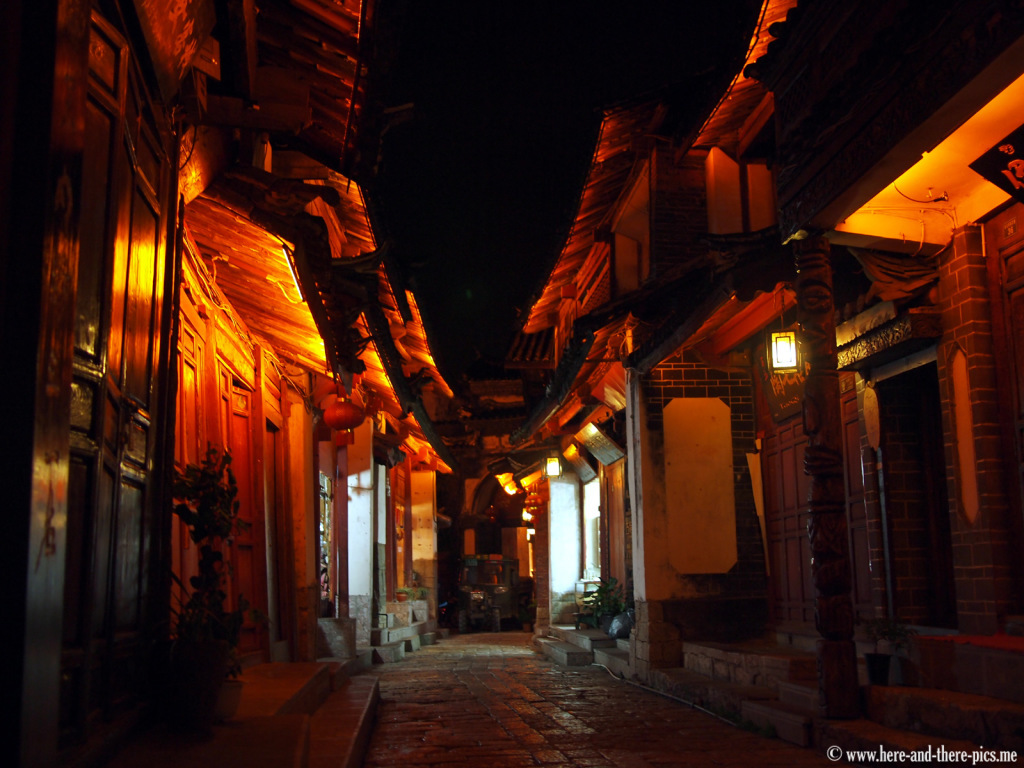 A street by night in Lijiang, China